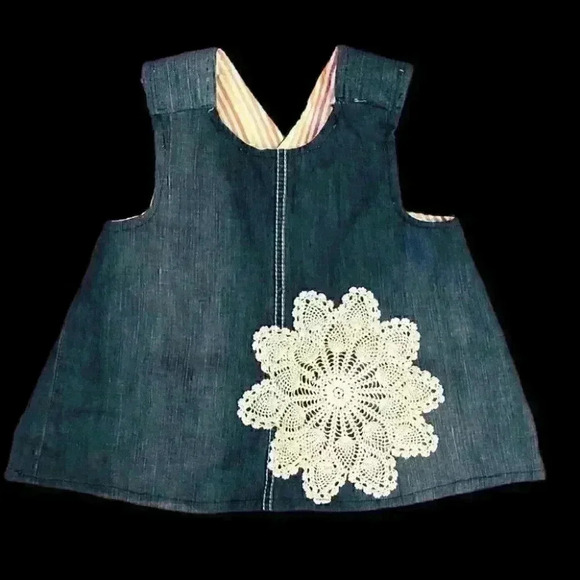 HANDMADE PINAFORE DENIM DOILIE TOP BABY 6-12 MONTHS? - Picture 3 of 6
